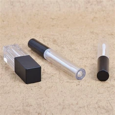 Чистая трубка для помады